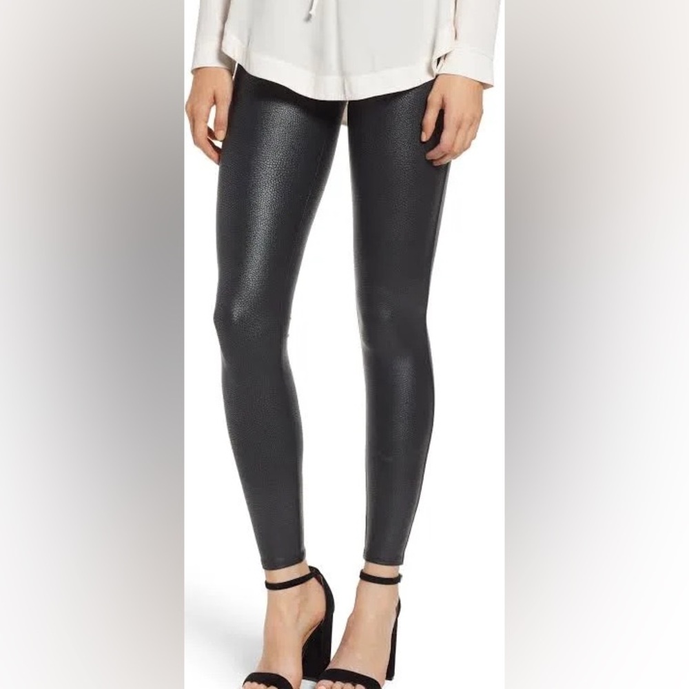SPANX Gunmetal Gray Faux Leather Croc Pebble Leggings, Large